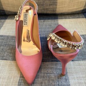 Badgley Mischka Rose Satin Crystal Strap Heels Sz 8